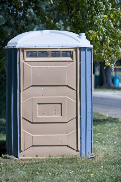 Best Porta potty delivery and setup  in Monticello, IN